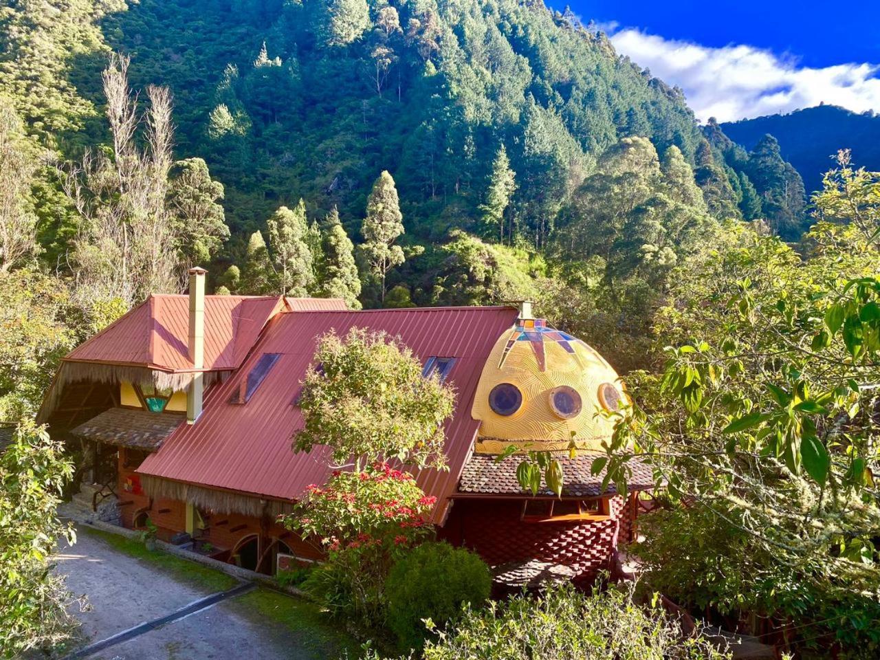 Finca Chamanapamba Guest House Banos  Bagian luar foto