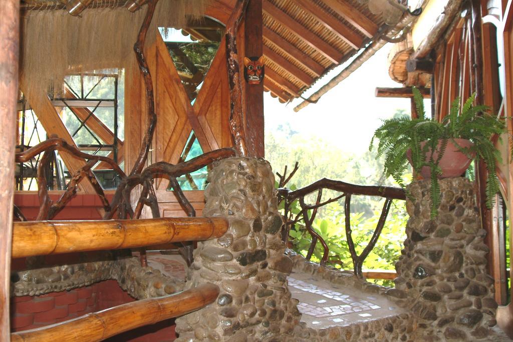 Finca Chamanapamba Guest House Banos  Bagian luar foto