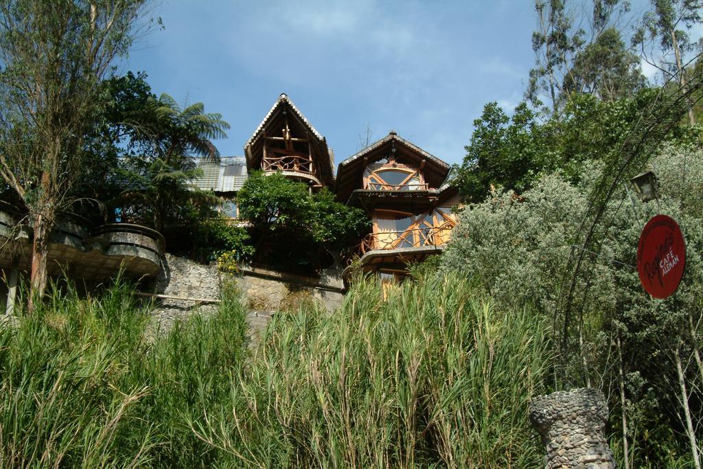 Finca Chamanapamba Guest House Banos  Bagian luar foto